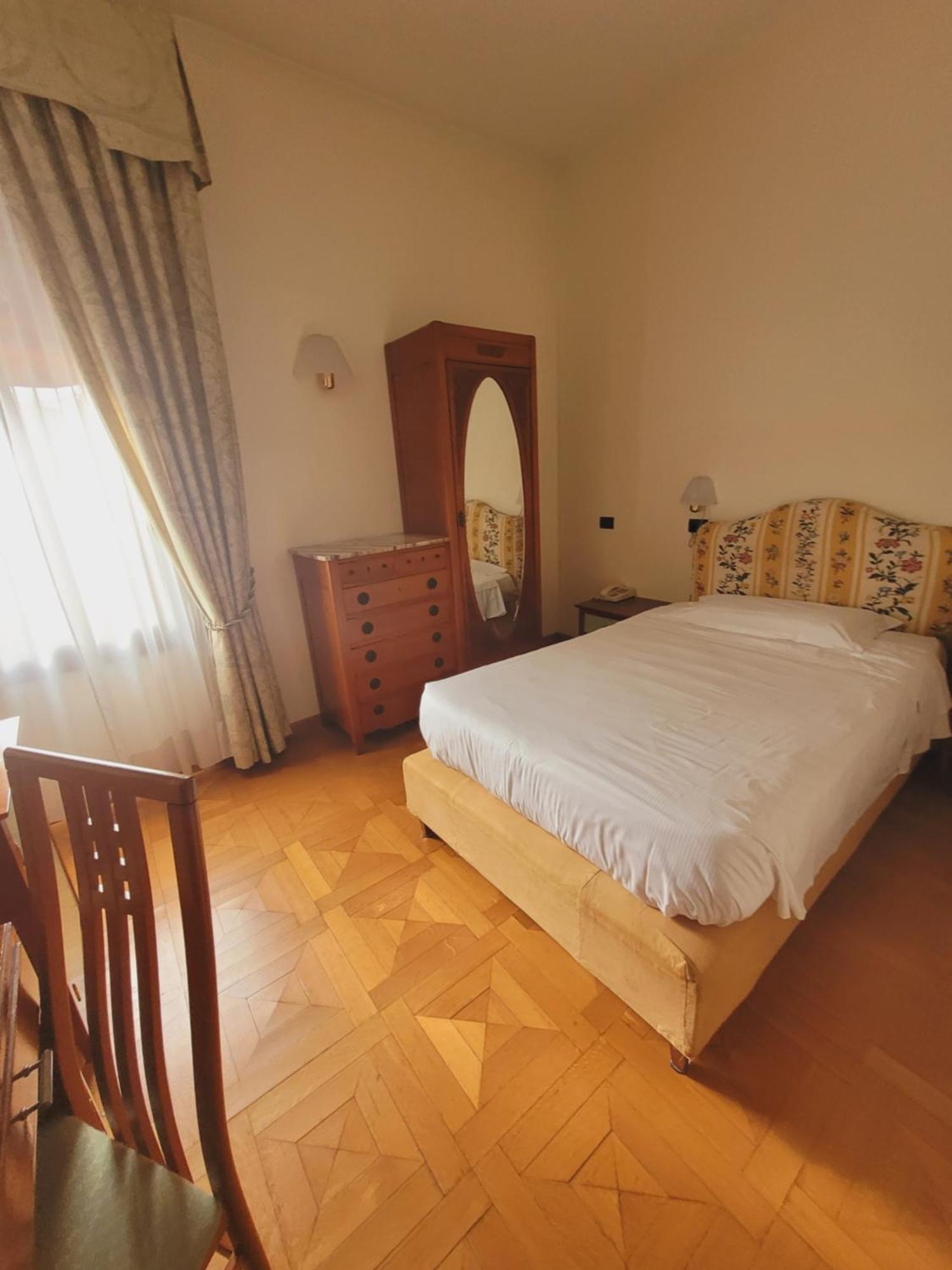 Alla Rocca Hotel Conference & Restaurant Bazzano Luaran gambar