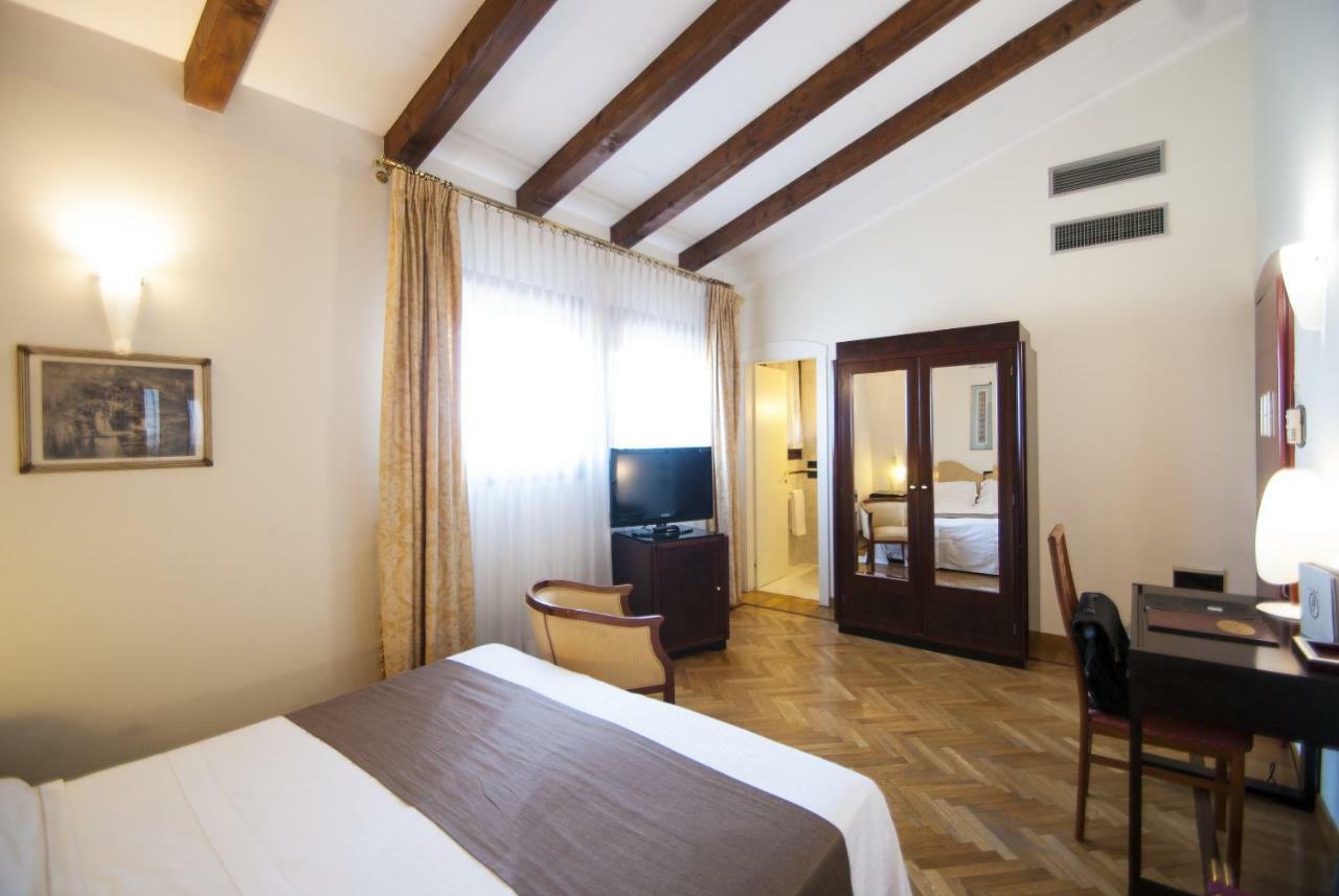 Alla Rocca Hotel Conference & Restaurant Bazzano Luaran gambar