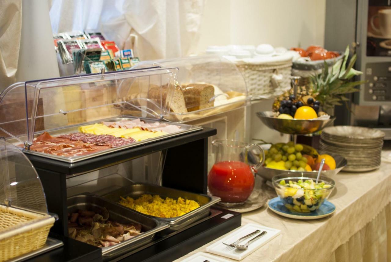 Alla Rocca Hotel Conference & Restaurant Bazzano Luaran gambar