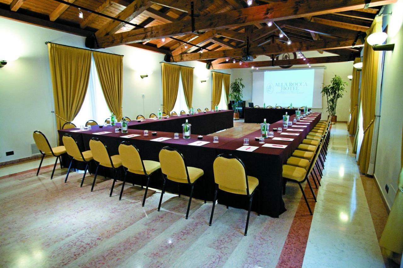 Alla Rocca Hotel Conference & Restaurant Bazzano Luaran gambar